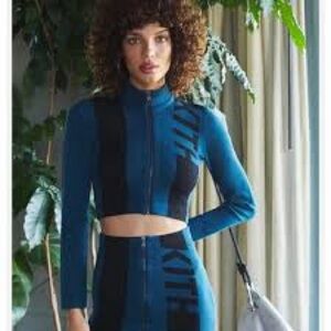 Blue and Black Long Sleeve Crop Top